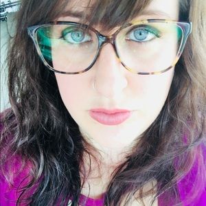 Meet your Posher, Shaina